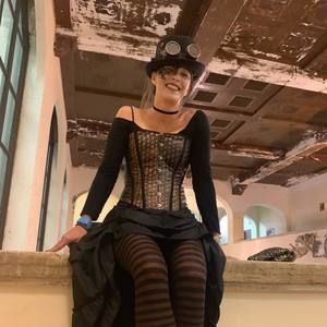 Meet your Posher, Sharon